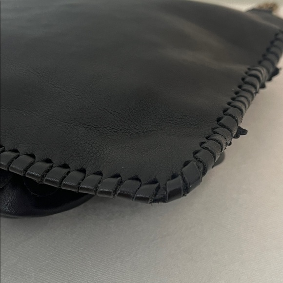 Uterqüe Foral Black Leather Purse - Picture 14 of 17